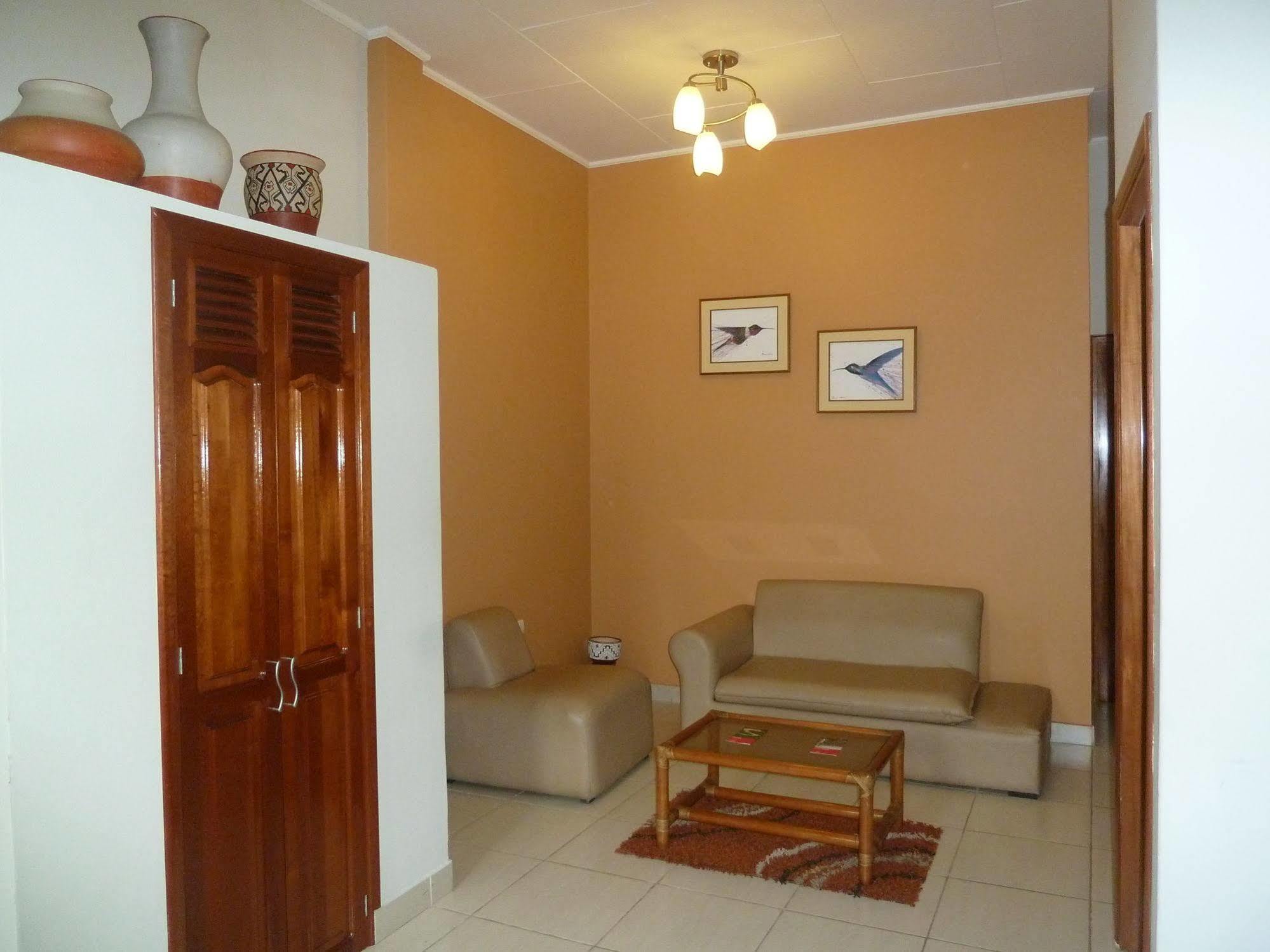 Hostal Huayruro Iquitos Exterior foto